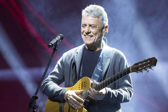 Chico Buarque passa por cirurgia no Rio de Janeiro Aqui Notícias