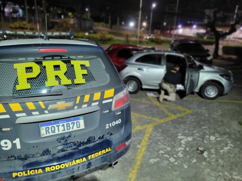 Prf Do Es Flagra Homem Carro Roubado Na Br E Olha No Deu Aqui