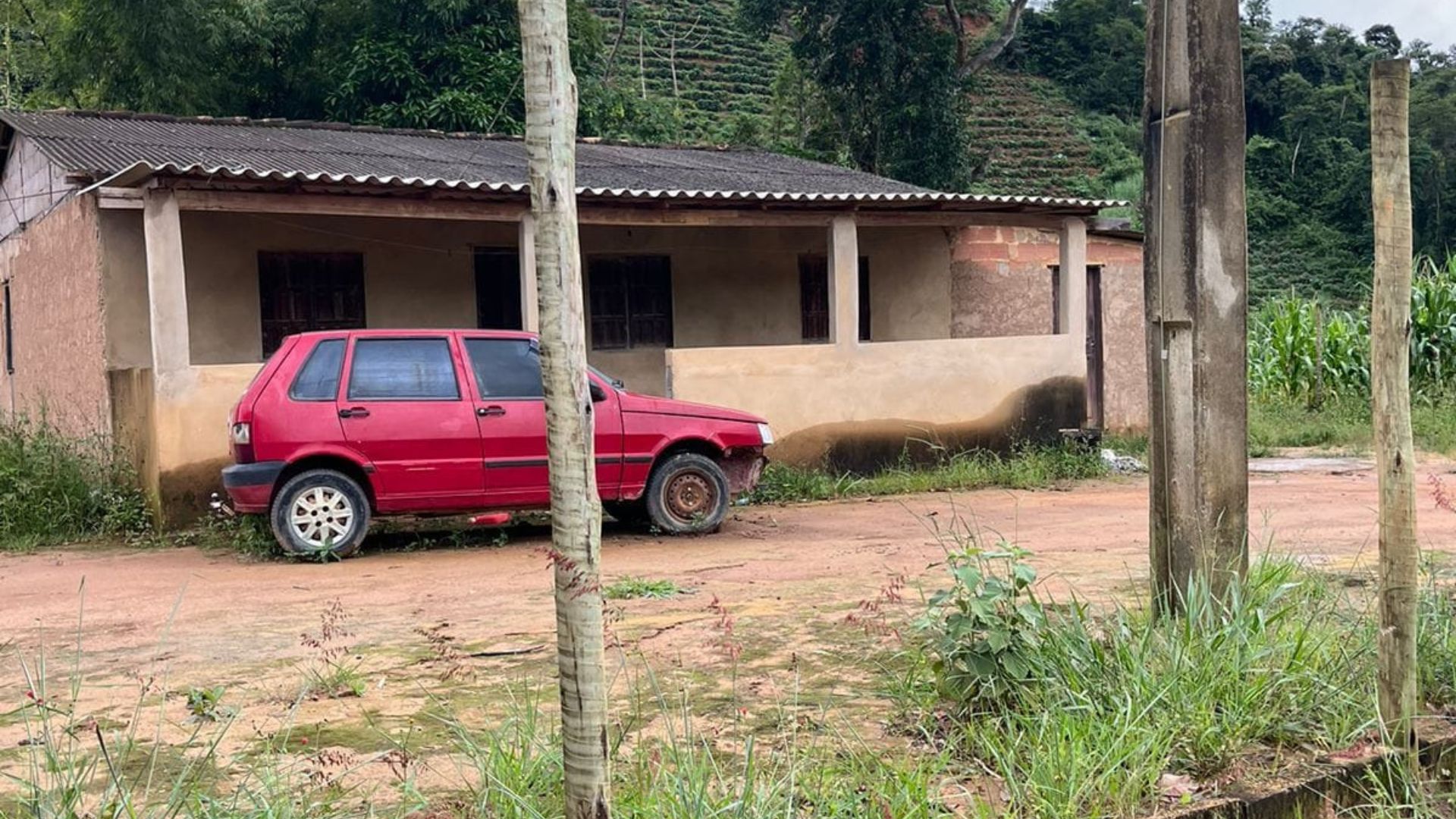 Homens Encapuzados Invadem Casa E Matam Morador A Tiros Em I Na Aqui