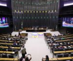 Câmara dos Deputados abre concurso com 749 vagas e salário de até R$ 34 mil