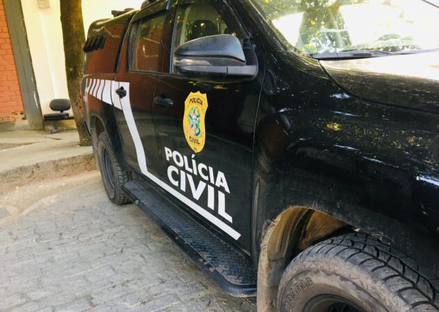 Viatura Polícia Civil - Suspeito de homicídio no ES