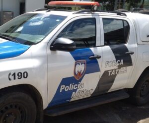 Homem tenta fugir após ser flagrado transitando na contramão em Iúna Suspeito de agredir mulher em Mimoso - drogas em Brejetuba - furto em Iúna - Ibitirama - Ibatiba