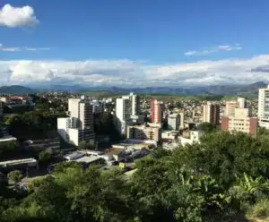 Versão final do Plano de Drenagem será apresentada em audiência pública Cachoeiro de Itapemirim visto do Clube Jaraguá