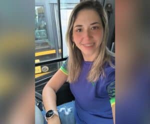 Ser mulher é ser heroína, diz motorista de ônibus de Jerônimo Monteiro Juliana motorista de ônibus