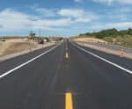 Criminosos roubam carga de leite após carreta apresentar defeito na BR-101