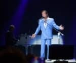 Restam poucos ingressos para o show de aniversário de Roberto Carlos