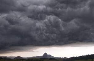 Nuvens carregadas em Cachoeiro