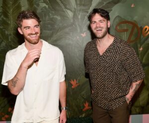 os djs Alex Pall e Andrew Taggart que formam o The Chainsmokers