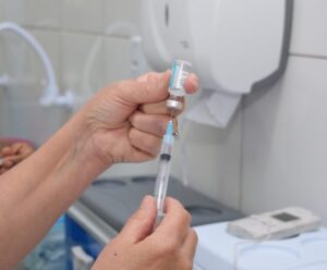 Campanha de vacinação contra gripe começa nesta terça (4) em Cachoeiro Vacinação gripe