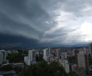 Cachoeiro Cidades do Sul Instituto emite alerta - tempestade perigosa Sudeste