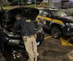 Casal do tráfico é preso com caminhonete roubada no ES