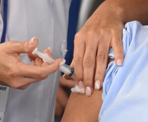 Cachoeiro amplia vacinação contra a gripe para público a partir dos 6 meses Vacinação