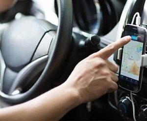 Regras para Uber e 99: projeto prevê representação sindical e jornada de 12h motorista de aplicativo
