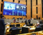 De forma “sorrateira”, deputados do ES garantem para si auxílio-alimentação de R$ 1,8 mil