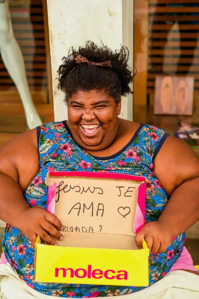 Após ensaio fotográfico na rua, vaquinha tenta arrecadar valor para pedinte comprar casa em Cachoeiro. Conheça a história de ‘xuxu’