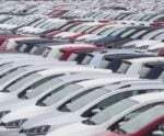 Governo anuncia corte de impostos para deixar carros mais baratos