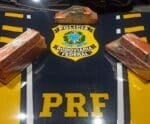 PRF prende homem que transportava 4,5 kg de maconha para Cachoeiro