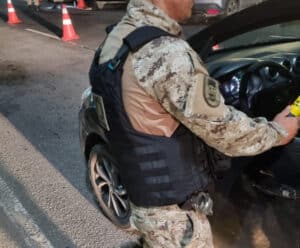 Guarda Civil Municipal aborda mais de 500 motoristas no final de semana em Vitória Guarda Municipal faz ação do Maio Amarelo