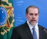 Ministro Dias Toffoli é internado com Covid-19 em São Paulo