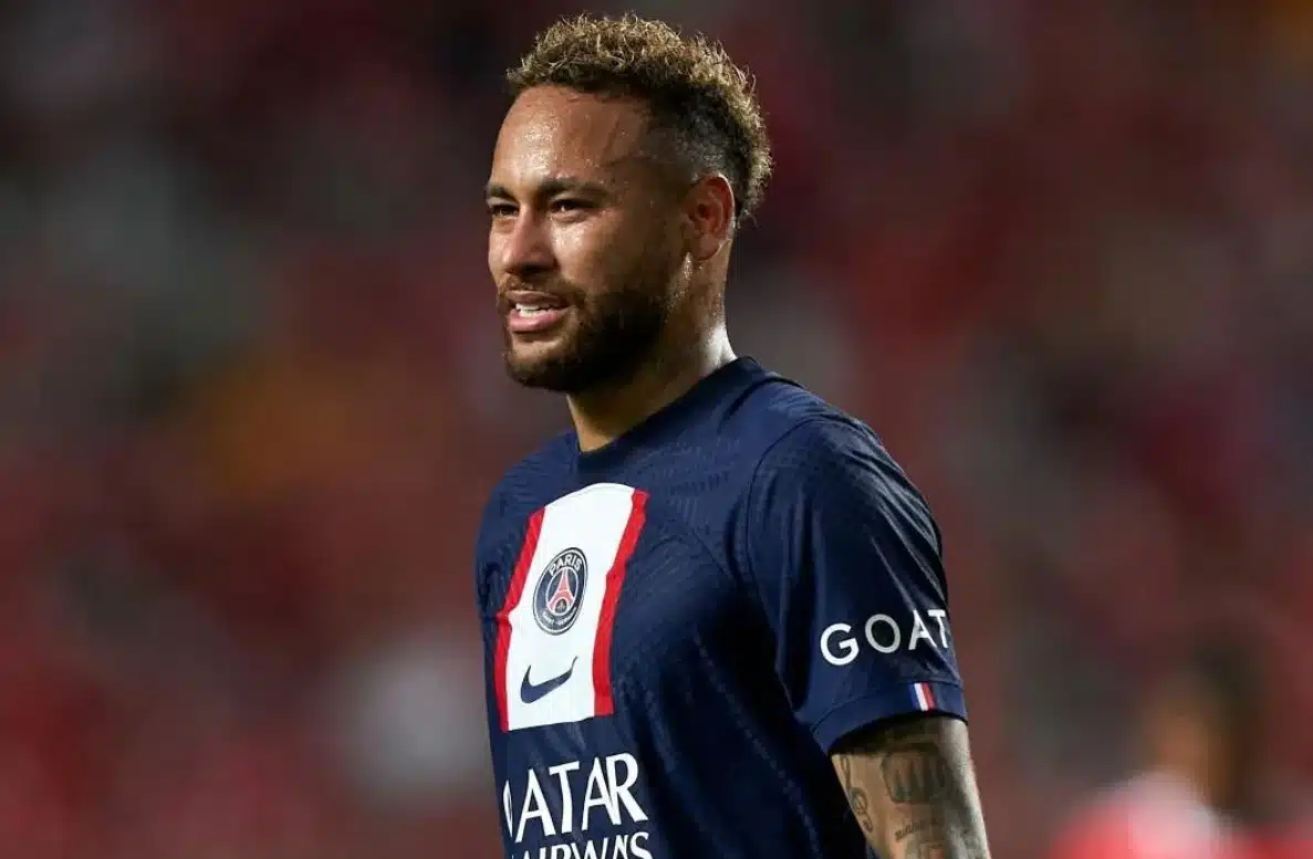 Jornal: PSG quer contratar 'amigo de Neymar' para substituir Mbappé