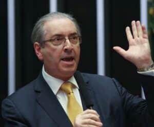 STF anula condenação de Eduardo Cunha na Lava Jato Eduardo Cunha faz sua defesa no plenário da Câmara dos Deputados antes de iniciar a votação de sua cassação