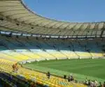 Confusão durante partida de futebol deixa 12 mortos e dezenas de feridos