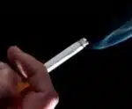 Fumantes usam 8% da renda familiar per capita para compra de cigarros