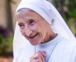 Irmã Otília: Prefeitura decreta luto oficial após morte da freira