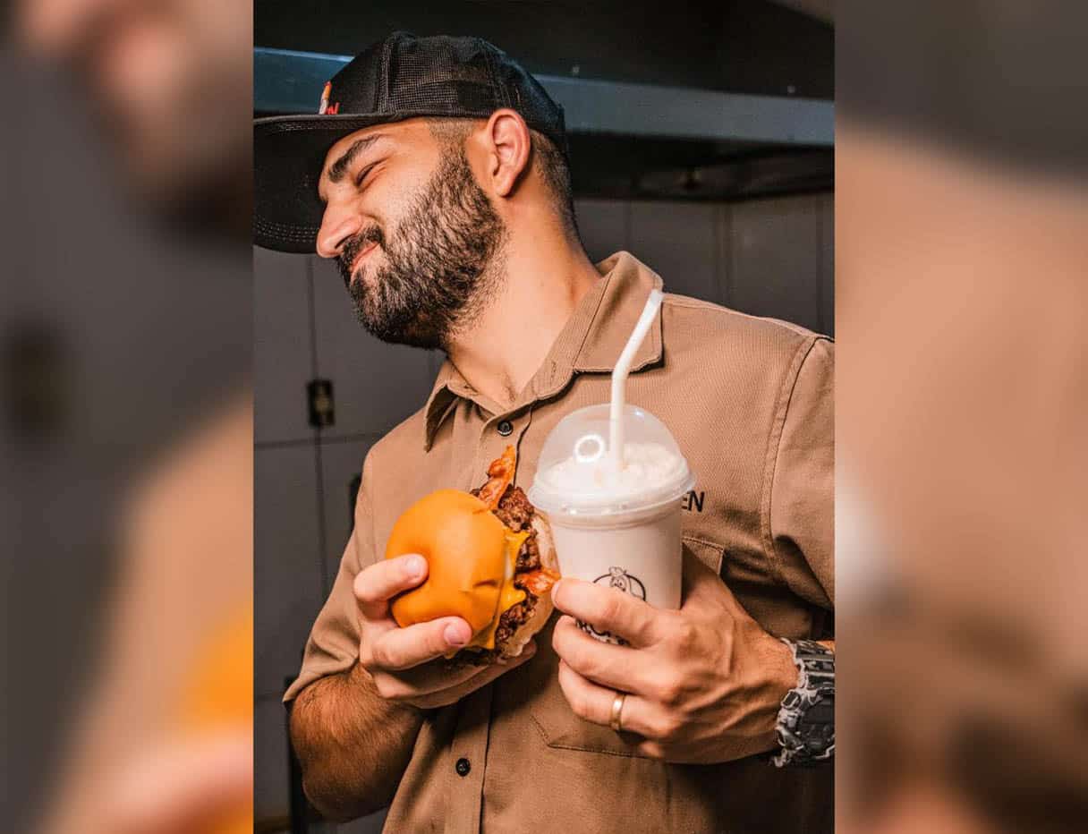 De acordo com o proprietário, Christian Amaral, em breve, também será oferecido almoço, com pratos especiais no delivery De acordo com o proprietário, Christian Amaral, em breve, também será oferecido almoço, com pratos especiais no delivery