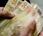 Receita abre na sexta (23) consulta a segundo lote de restituição do IR