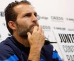 Técnico do Valencia nega racismo contra Vini Jr.: ‘Nos acusaram de ser o que não somos’