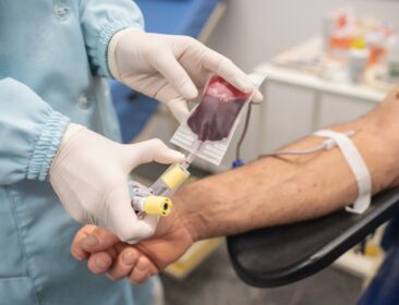 Carnaval se aproxima e estoques preocupam: Hemoes faz apelo urgente