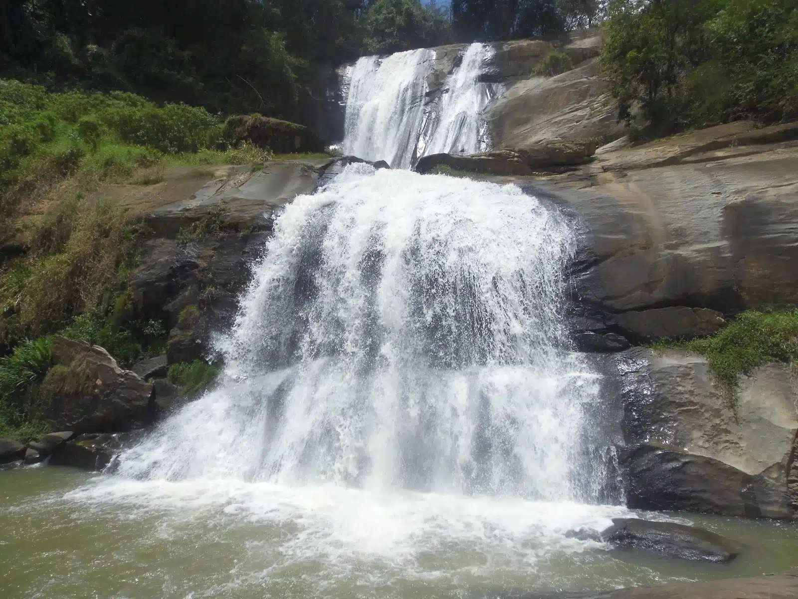 Cachoeira da Fumaça em Conceição do Castelo