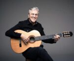 Caetano Veloso mantém shows em SP no final de semana após gripe forte