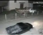 VÍDEO | Criminosos furtam sacos de café e causam prejuízo de R$ 2,5 mil