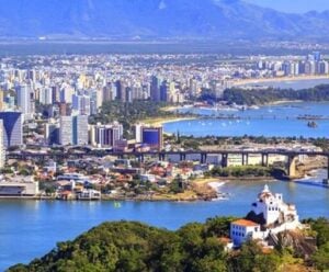 ES lidera lista de destinos mais buscados em site de hospedagem vista área