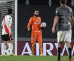 Éverson, goleiro do Atlético-MG, é vítima de racismo em jogo da Libertadores