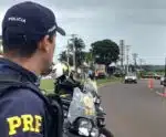 Foragido é preso após realizar ultrapassagem proibida