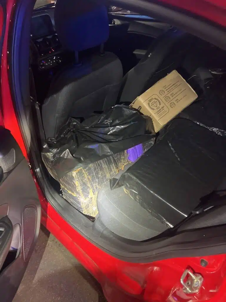 PRF apreende mais de 300 quilos de maconha na BR 101 no Espírito Santo