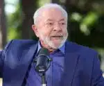 Lula deve ser operado após se queixar de dores