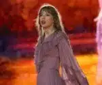Fãs de Taylor Swift encaram chuva e assalto em acampamento no Allianz