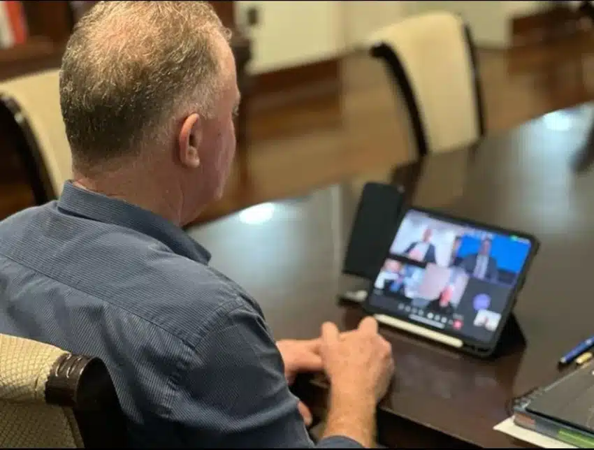 Casagrande em reunião virtual