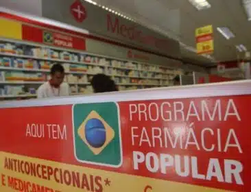 Farmácia Popular pode passar a oferecer exames e consultas a distância