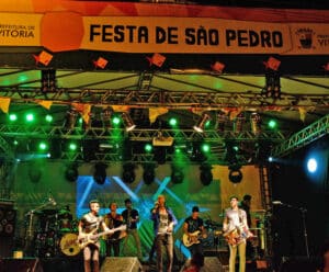 Shows nacionais na Festa de São Pedro, na Praça do Papa Festa de São Pedro na Praça do Papa