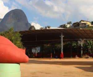 Festa do Morango tem estrutura renovada e ganha galpão permanente Galpão