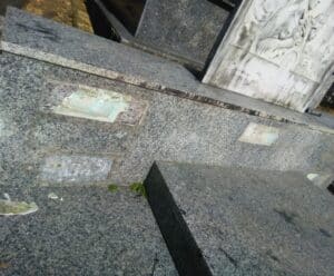 Prefeitura denuncia furtos em cemitério de Vargem Alta à polícia Prefeitura denuncia furtos em cemitério de Vargem Alta à polícia