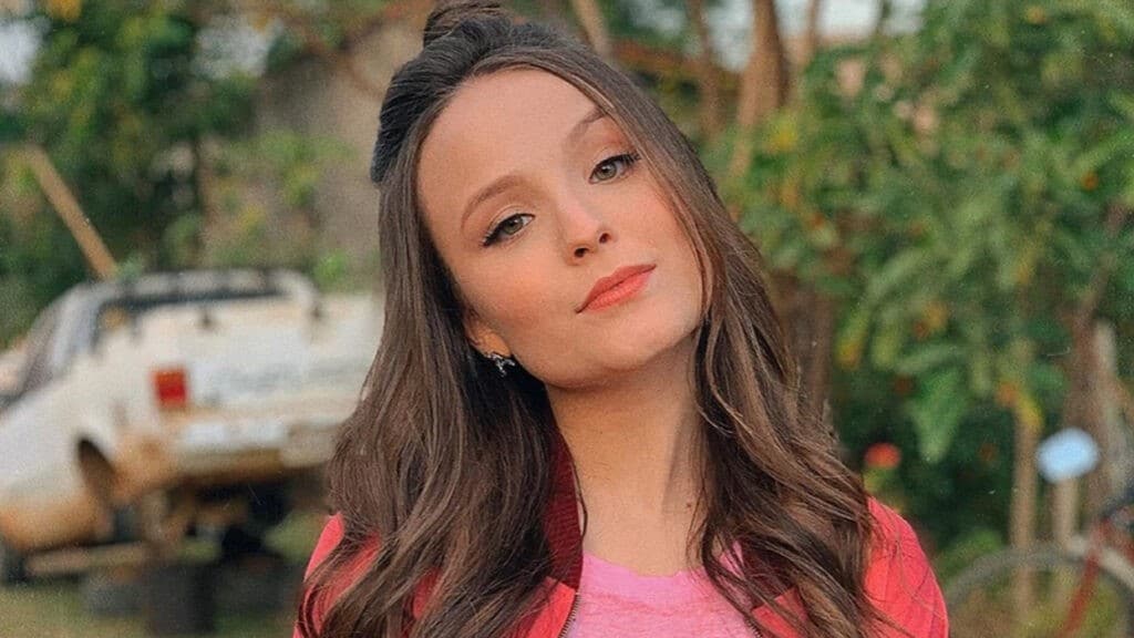 Larissa Manoela Encerra Contrato De Exclusividade Com A Globo Aqui