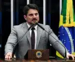 Após cobrança, Do Val diz que volta ao Senado depois do recesso