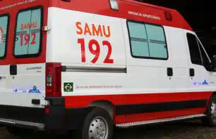 Ambulância do SAMU - mulher atropelada - São José do Calçado - acidente em Cachoeiro