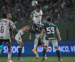 Atlético-MG joga mal, empata com o Goiás e segue sem vencer com Felipão Atlético-MG